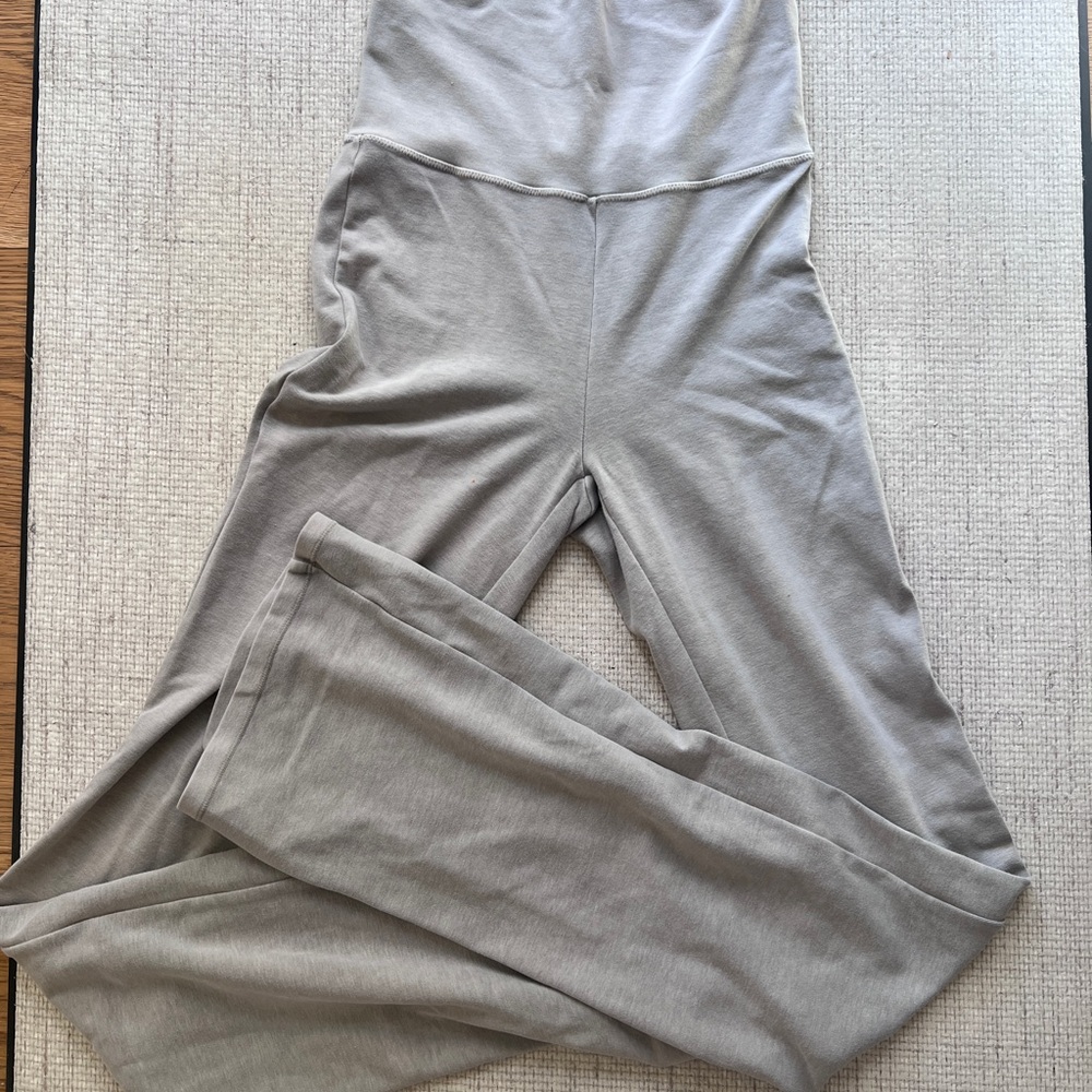 SKIMS Women's Gray Flare Pants
